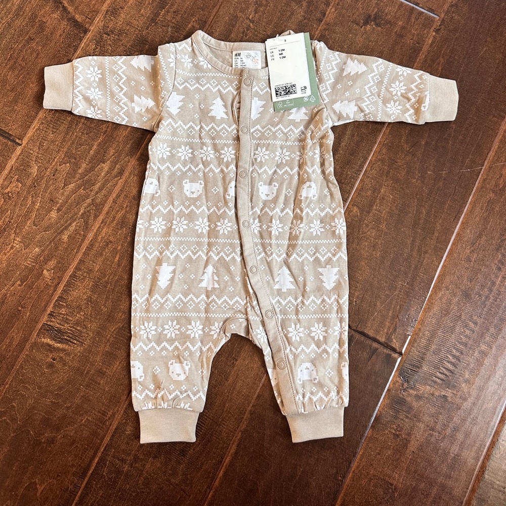 NWT H&M Onesie, NB